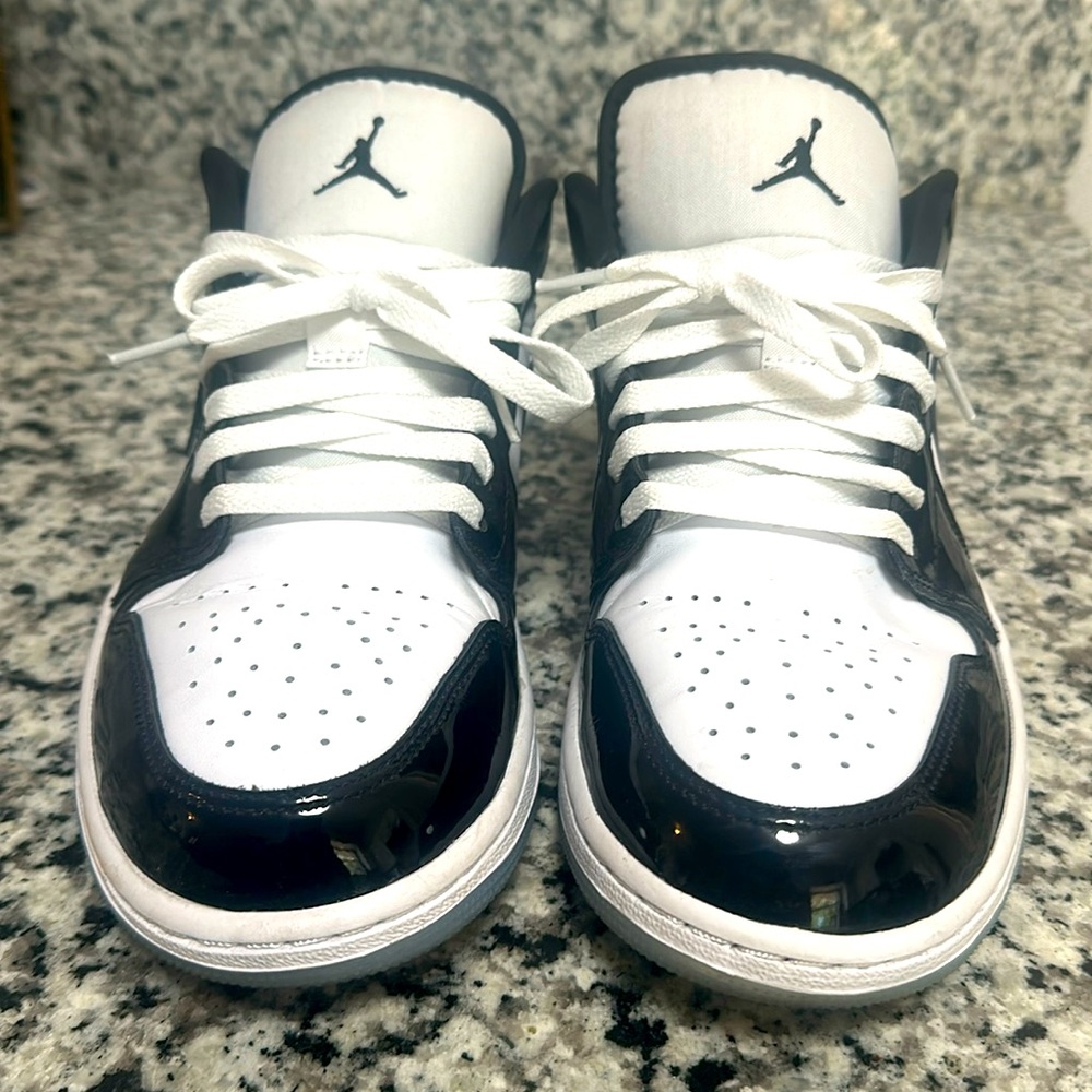 Air Jordan 1 Low SE Concord Men’s Size 9